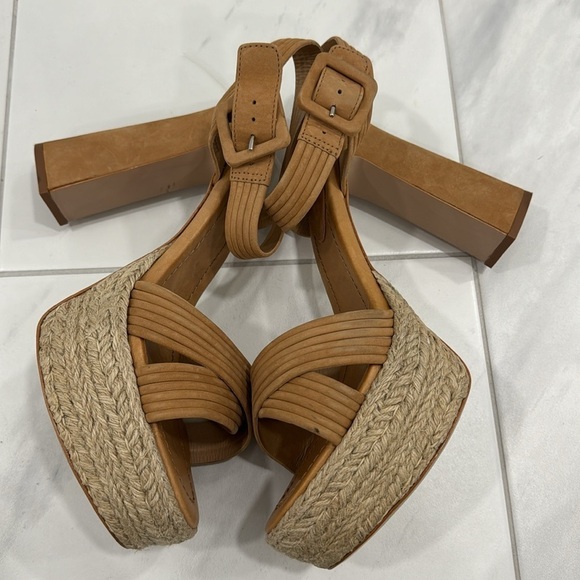 Schutz Blisse Platform Nubuck Sandal - Size 11 - Picture 14 of 14